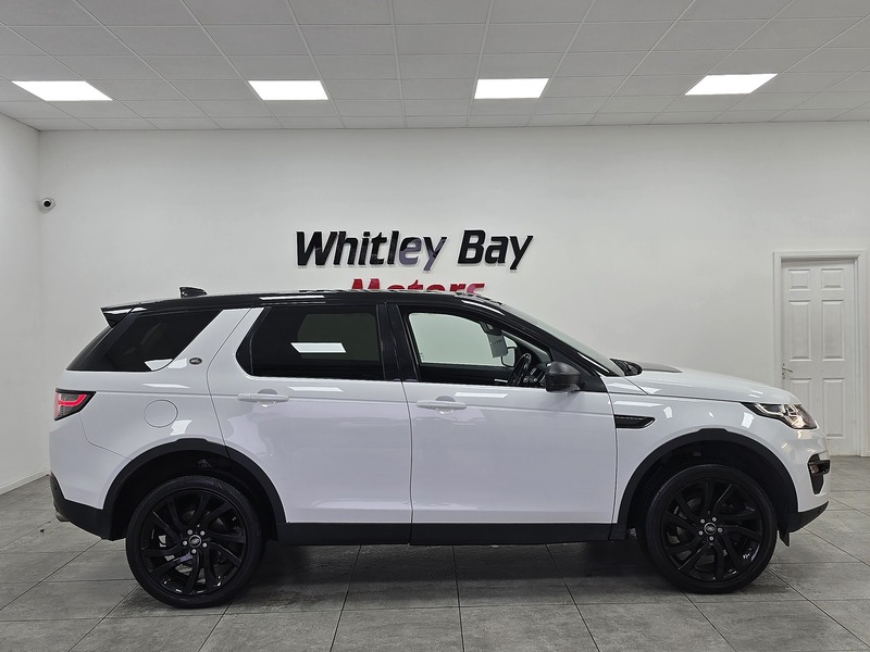 Used Land Rover Discovery Sport 2017 for sale - 76946764: Photo 2