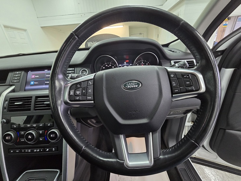 Used Land Rover Discovery Sport 2017 for sale - 76946764: Photo 9