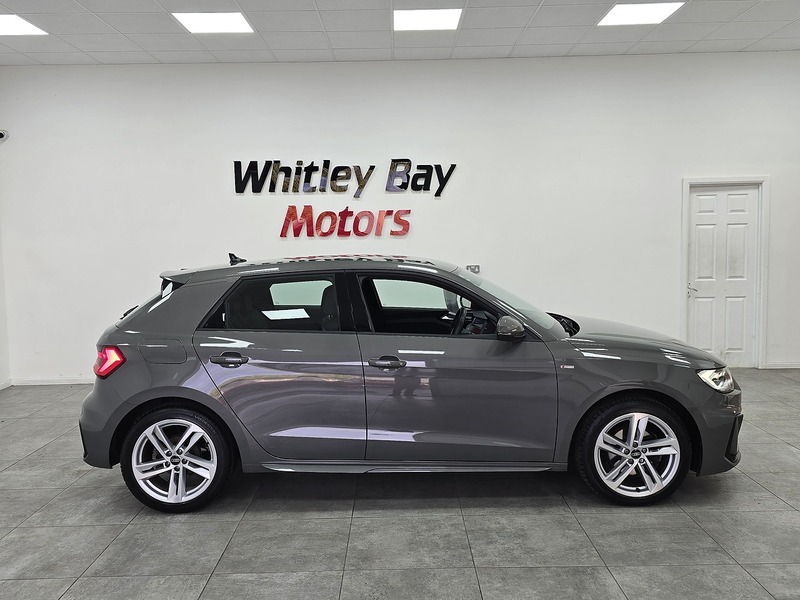 Used Audi A1 2022 for sale - 76686825: Photo 2
