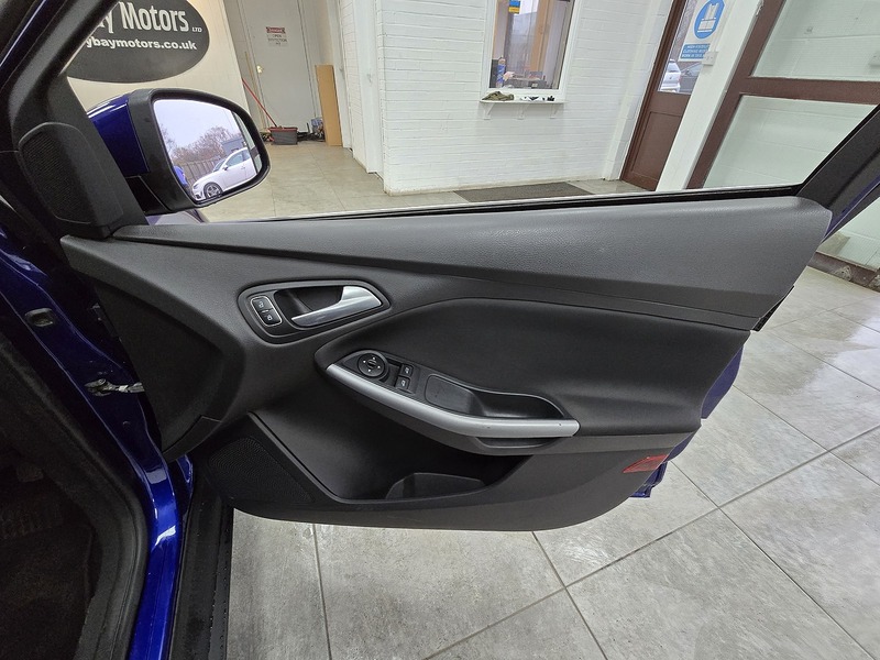 Used Ford Focus for sale - 77365181: Photo 14