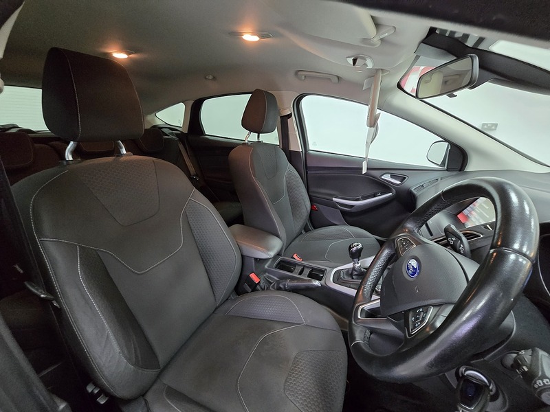 Used Ford Focus for sale - 77365181: Photo 15