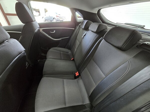 Used Hyundai i30 2014 for sale - 76224048: Photo 15
