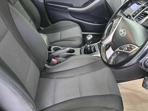 Used Hyundai i30 2014 for sale - 76224048: Photo 8