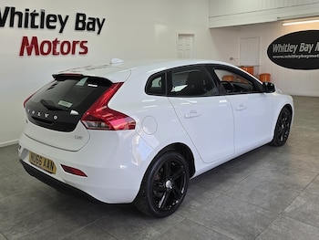 Used Volvo V40 2016 for sale - 76057099: Photo
