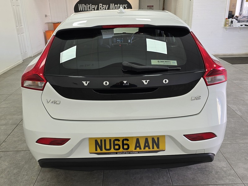 Used Volvo V40 2016 for sale - 76057099: Photo 4