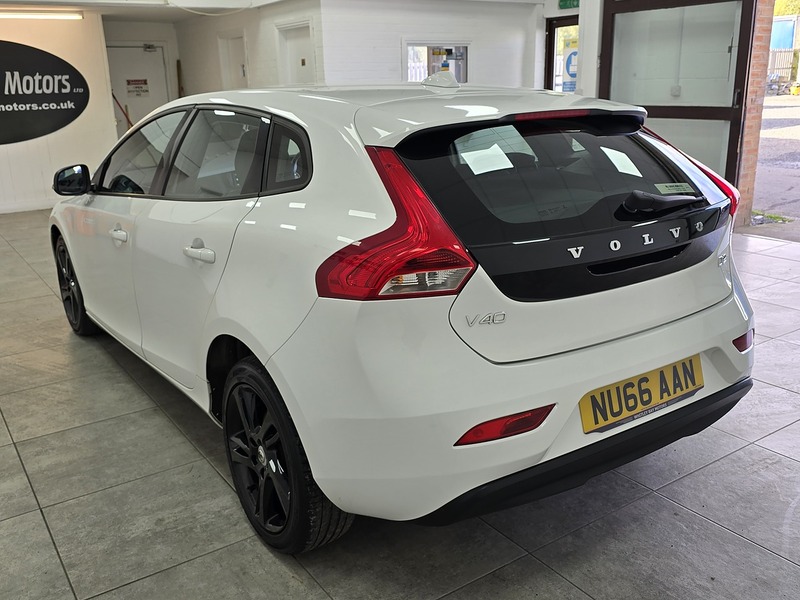 Used Volvo V40 2016 for sale - 76057099: Photo 5