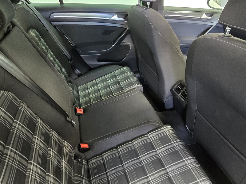 Used Volkswagen Golf 2017 for sale - 76694307: Photo 14