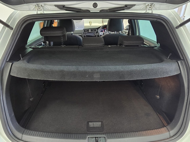 Used Volkswagen Golf 2017 for sale - 76694307: Photo 15