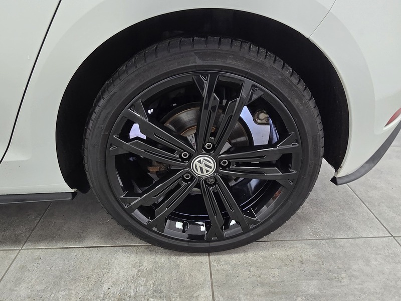 Used Volkswagen Golf 2017 for sale - 76694307: Photo 19