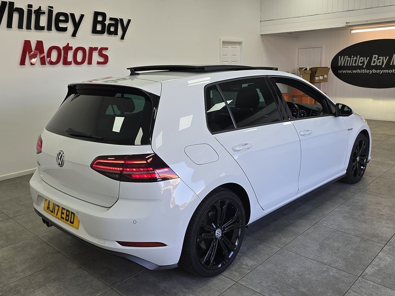 Used Volkswagen Golf 2017 for sale - 76694307: Photo 3