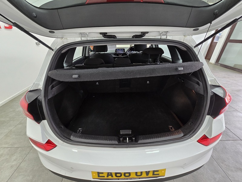 Used Hyundai i30 2018 for sale - 76386790: Photo 16