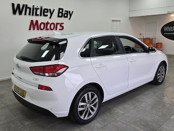 Used Hyundai i30 2018 for sale - 76386790: Photo