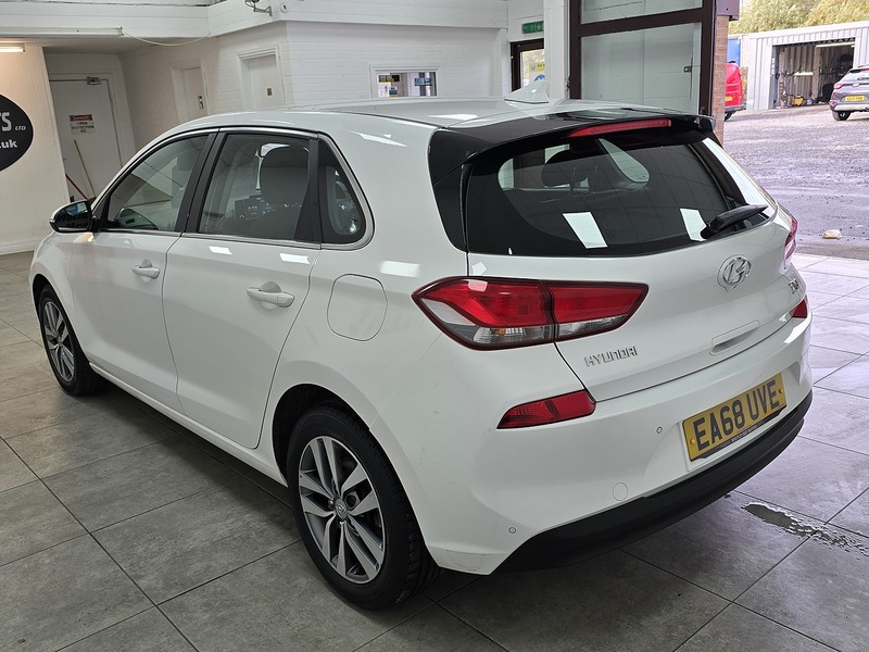Used Hyundai i30 2018 for sale - 76386790: Photo 5