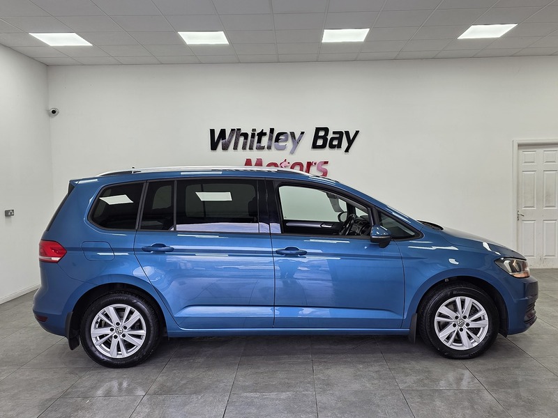 Used Volkswagen Touran 2021 for sale - 77667978: Photo 2
