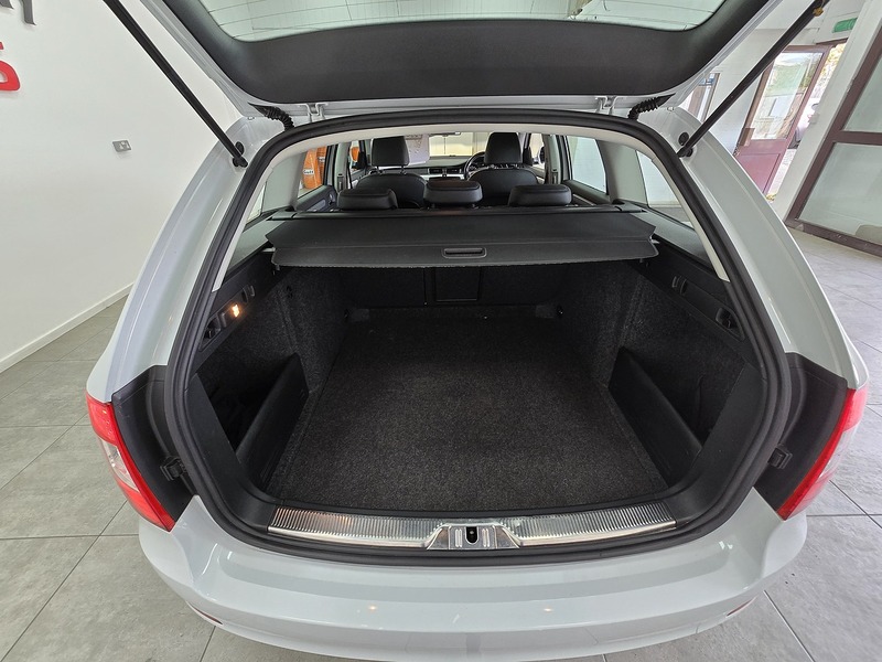 Used Skoda Superb 2015 for sale - 76163637: Photo 14