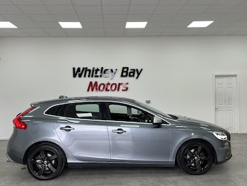 Used Volvo V40 2018 for sale - 78904500: Photo