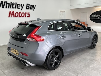Used Volvo V40 2018 for sale - 78904500: Photo