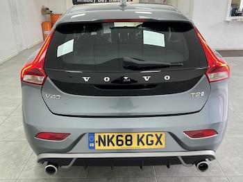 Used Volvo V40 2018 for sale - 78904500: Photo