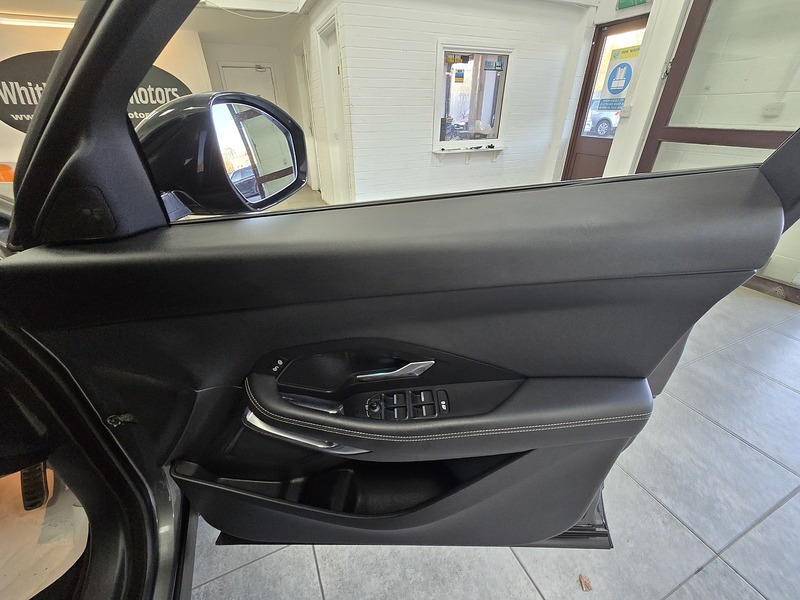 Used Jaguar E-Pace 2018 for sale - 77062092: Photo 14