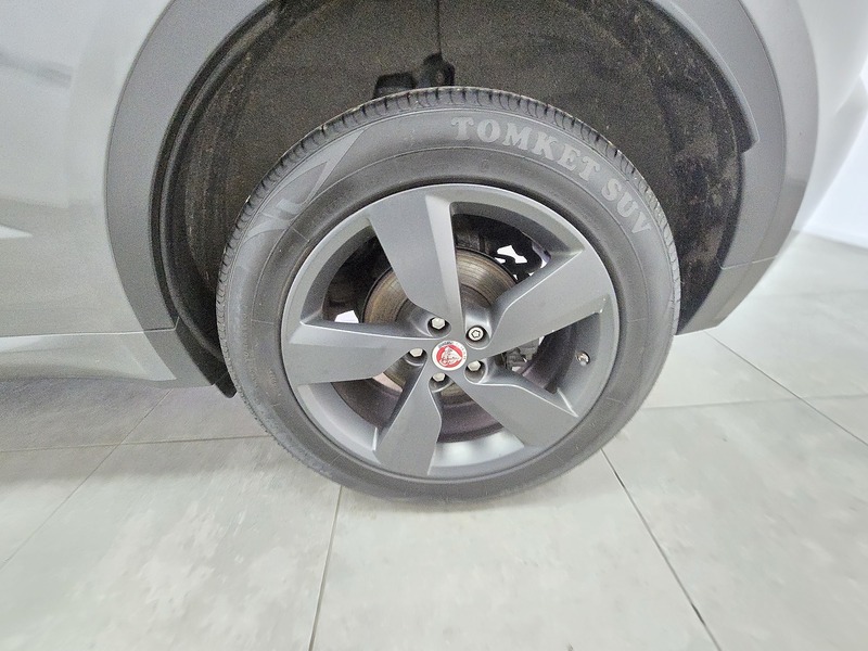 Used Jaguar E-Pace 2018 for sale - 77062092: Photo 21