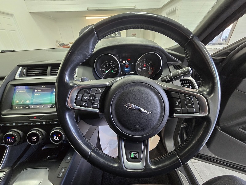 Used Jaguar E-Pace 2018 for sale - 77062092: Photo 9