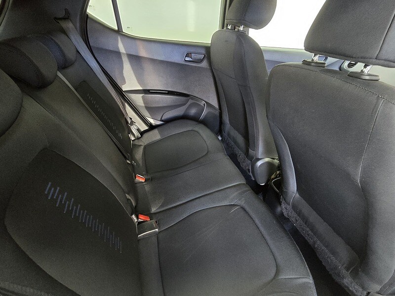 Used Hyundai i10 2019 for sale - 76027049: Photo 16