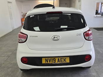 Used Hyundai i10 2019 for sale - 76027049: Photo 4