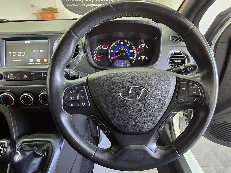 Used Hyundai i10 2019 for sale - 76027049: Photo 9
