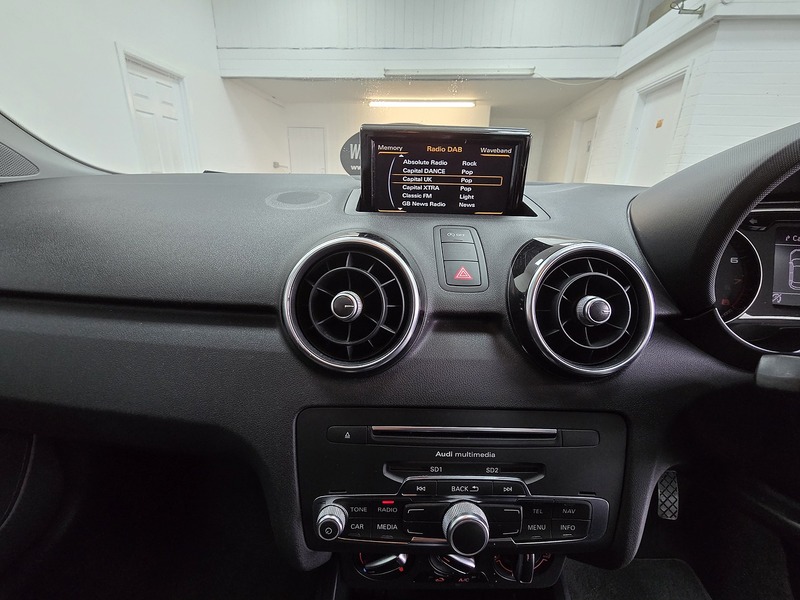 Used Audi A1 for sale - 76477924: Photo 10