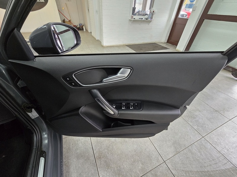 Used Audi A1 for sale - 76477924: Photo 11