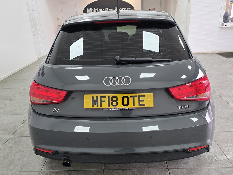 Used Audi A1 for sale - 76477924: Photo 3