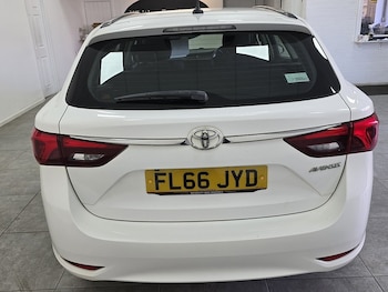 Used Toyota Avensis 2016 for sale - 77324499: Photo