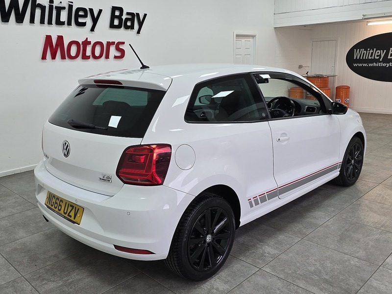 Used Volkswagen Polo 2017 for sale - 76383118: Photo 3