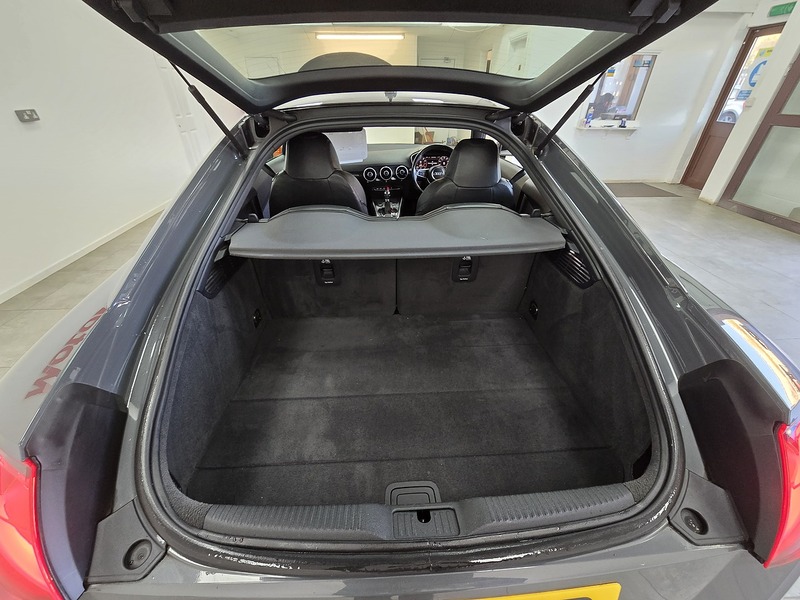 Used Audi TT 2017 for sale - 76768863: Photo 12