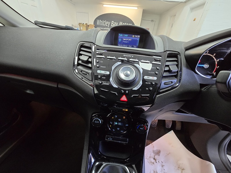 Used Ford Fiesta 2013 for sale - 76698997: Photo 11