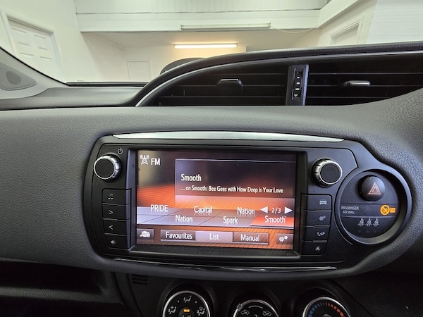 Used Toyota Yaris 2015 for sale - 76027076: Photo 10