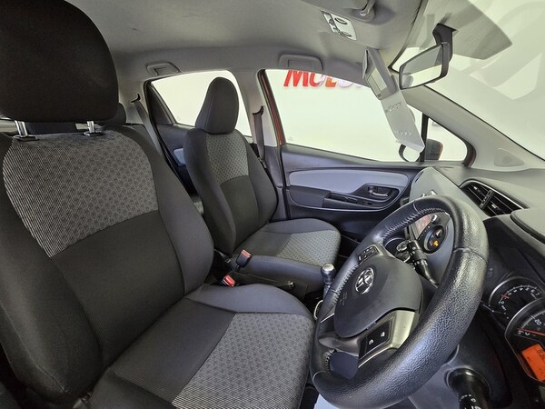 Used Toyota Yaris 2015 for sale - 76027076: Photo 13