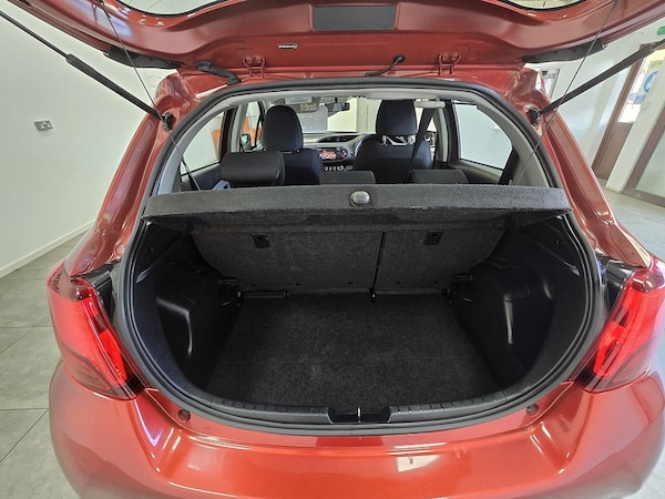 Used Toyota Yaris 2015 for sale - 76027076: Photo 15