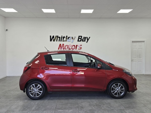 Used Toyota Yaris 2015 for sale - 76027076: Photo 2