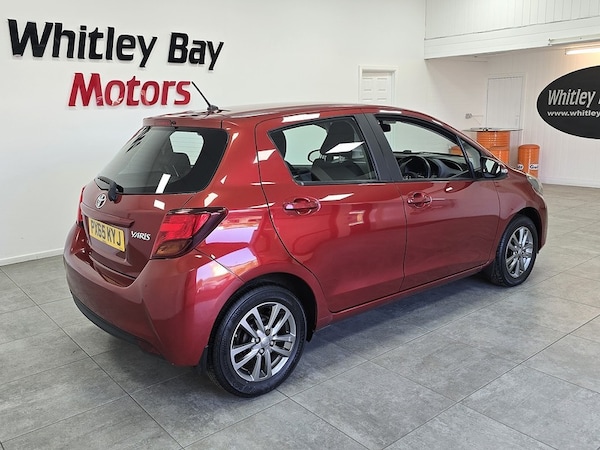 Used Toyota Yaris 2015 for sale - 76027076: Photo 3