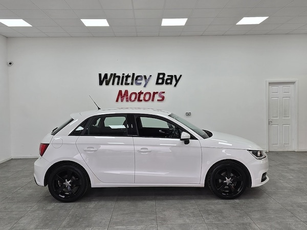 Used Audi A1 2017 for sale - 76128085: Photo 2