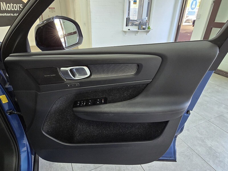 Used Volvo XC40 2021 for sale - 76006734: Photo 13