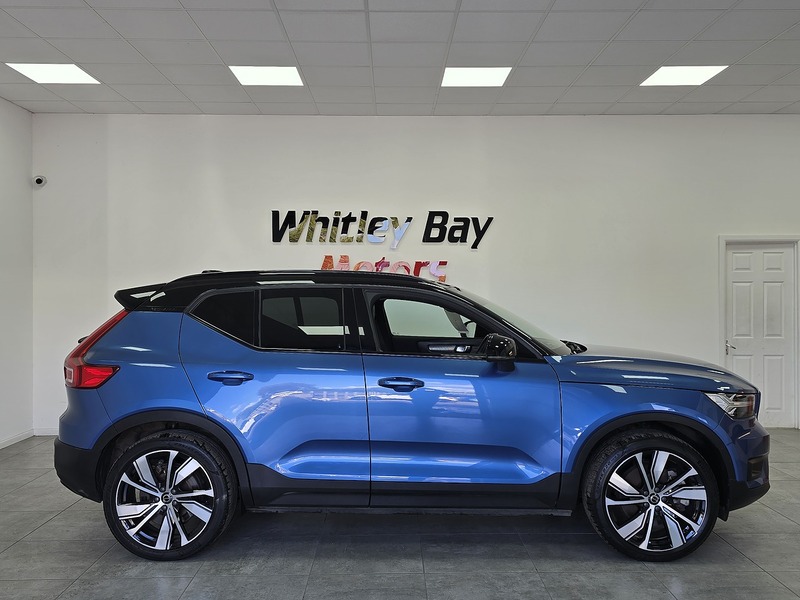 Used Volvo XC40 2021 for sale - 76006734: Photo 2