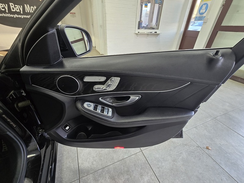 Used Mercedes-Benz C Class 2015 for sale - 77250887: Photo 13