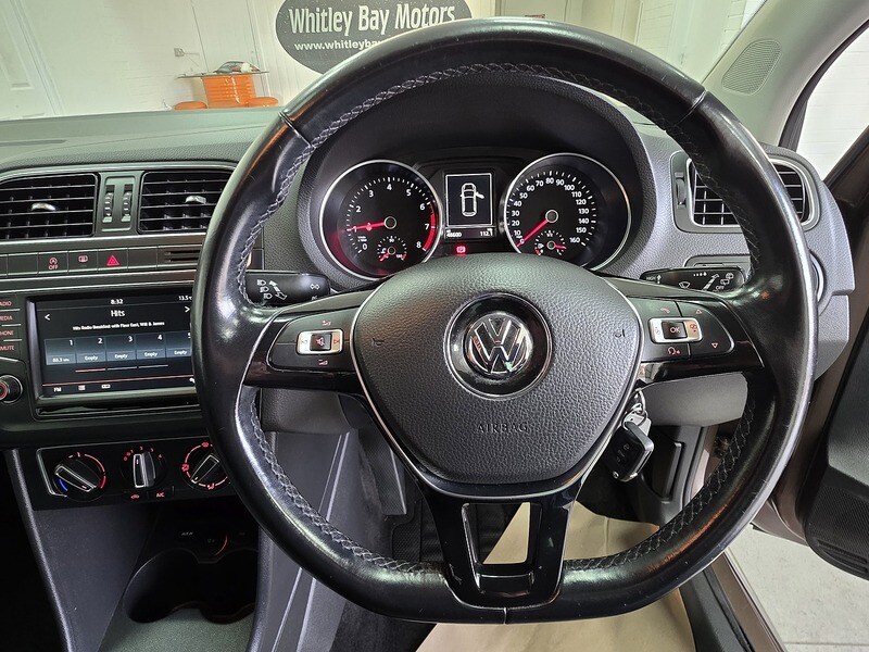 Used Volkswagen Polo 2014 for sale - 77905969: Photo 9