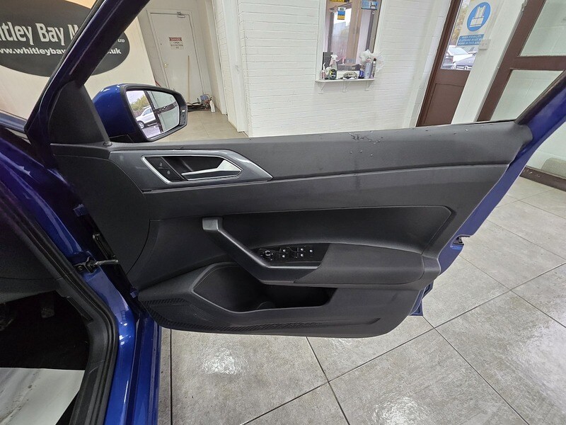 Used Volkswagen Polo 2018 for sale - 76510329: Photo 14