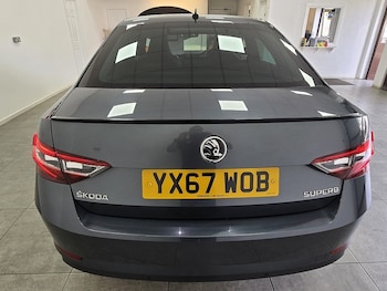 Used Skoda Superb 2017 for sale - 75560326: Photo