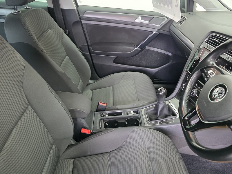 Used Volkswagen Golf 2020 for sale - 77805832: Photo 8