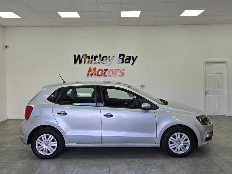 Used Volkswagen Polo 2016 for sale - 76444662: Photo 2