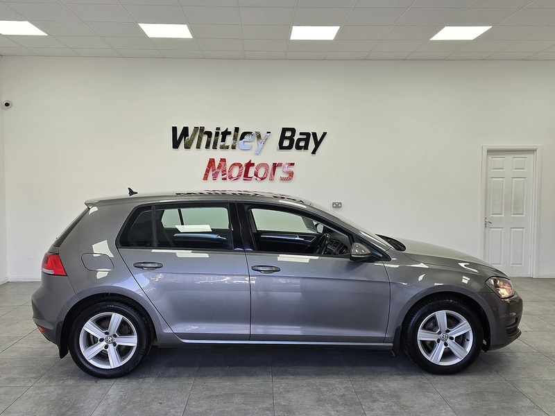 Used Volkswagen Golf 2016 for sale - 75693623: Photo 2